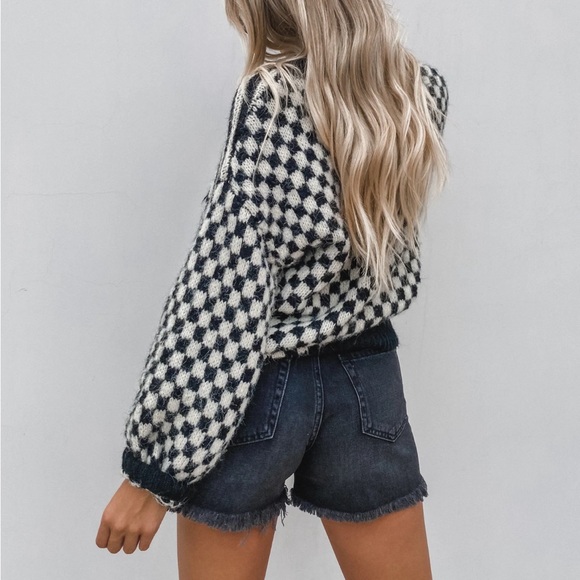 Stich & Feather - Gemini Sweater - Picture 2 of 3